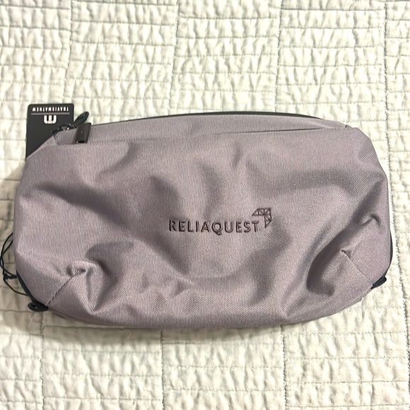 NWT, TRAVIS MATHEW/PGA Reliaquest Approach Case, Gray Men's Travel,Shaving Bag - Picture 4 of 6